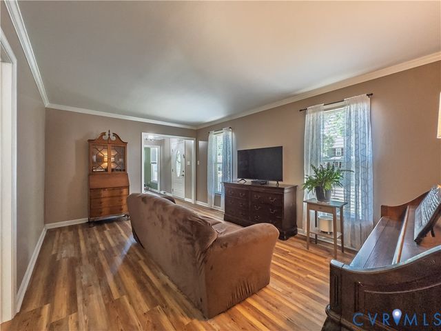 932 Germar Ct, Colonial Heights, VA 23834