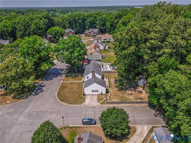 932 Germar Ct, Colonial Heights, VA 23834