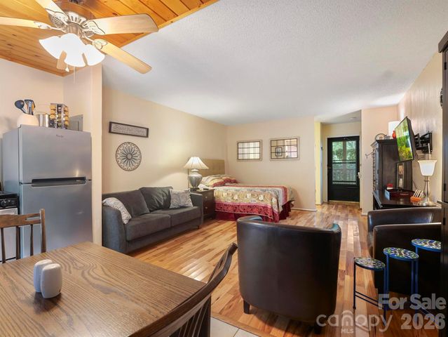 160 Whitney Boulevard 31, Lake Lure, NC 28746