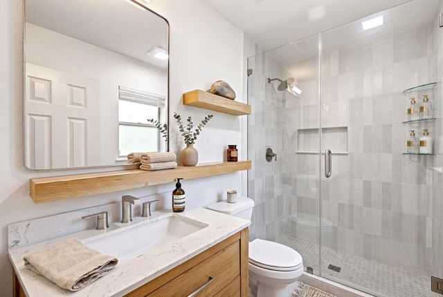 5114 Emerald Forest DR, Austin, TX 78745