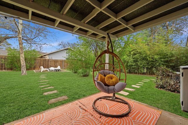5114 Emerald Forest DR, Austin, TX 78745