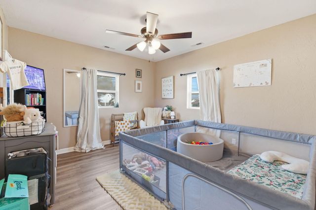 106 E South Street Street, Bolivar, MO 65613