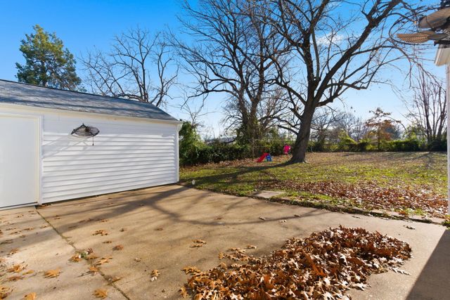 106 E South Street Street, Bolivar, MO 65613