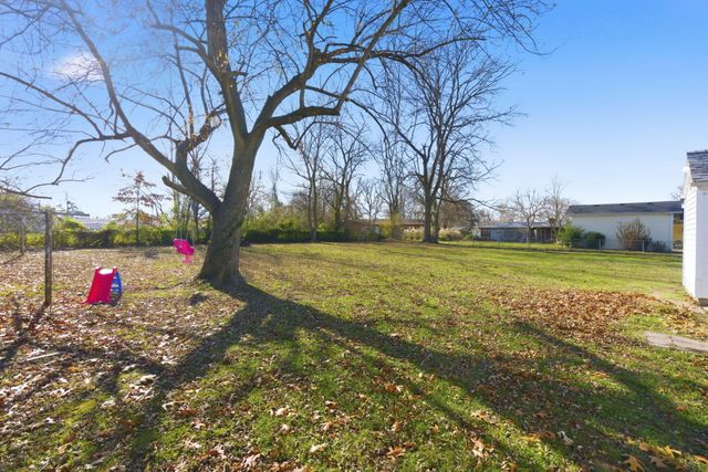 106 E South Street Street, Bolivar, MO 65613