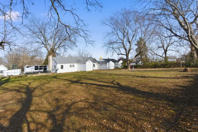 106 E South Street Street, Bolivar, MO 65613