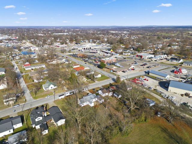 106 E South Street Street, Bolivar, MO 65613