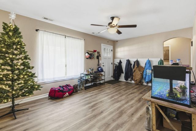 106 E South Street Street, Bolivar, MO 65613