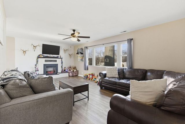 106 E South Street Street, Bolivar, MO 65613