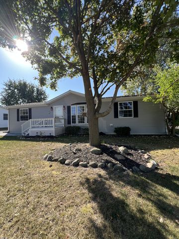 5447 Autumnash Lane, Machesney Park, IL 61115