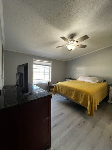 5447 Autumnash Lane, Machesney Park, IL 61115