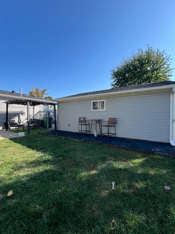 5447 Autumnash Lane, Machesney Park, IL 61115