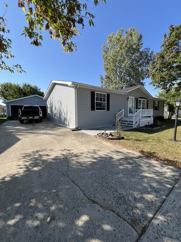 5447 Autumnash Lane, Machesney Park, IL 61115