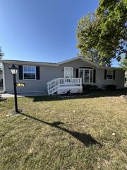 5447 Autumnash Lane, Machesney Park, IL 61115