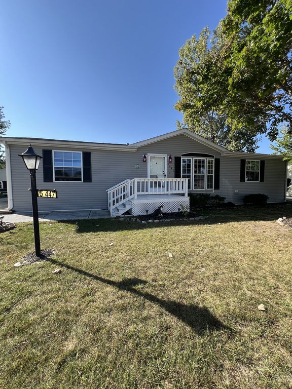 5447 Autumnash Lane, Machesney Park, IL 61115