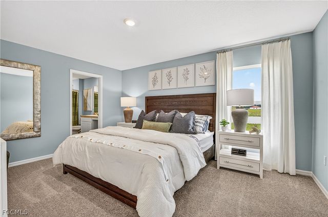 8018 Sandalwood CIR, Labelle, FL 33935