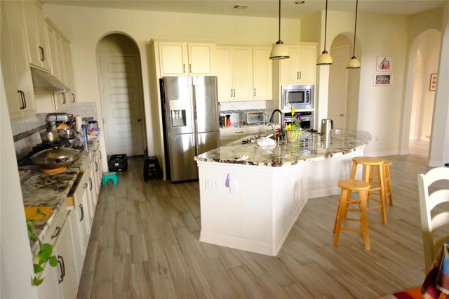 1520 Kaleta Pass Lane, League City, TX 77573