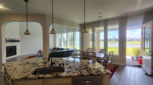 1520 Kaleta Pass Lane, League City, TX 77573