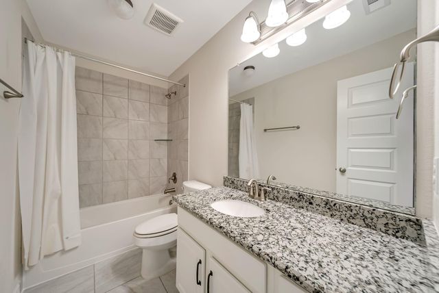 1520 Kaleta Pass Lane, League City, TX 77573