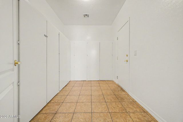 4034 W SAINT KATERI Drive, Phoenix, AZ 85041