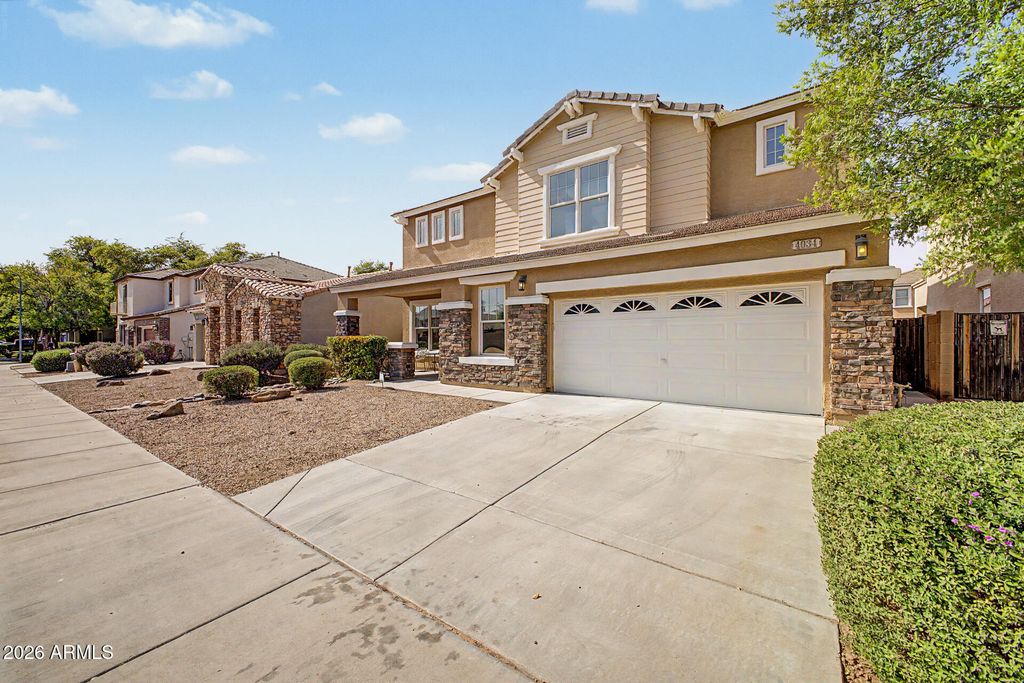 4034 W SAINT KATERI Drive, Phoenix, AZ 85041 — photo 4