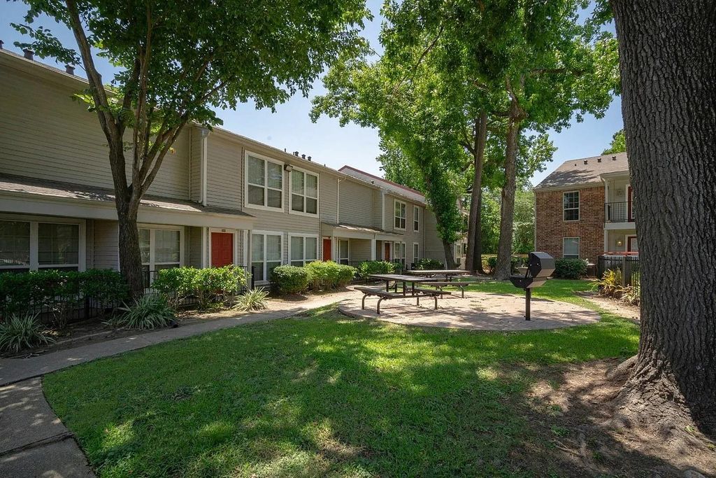 12800 Woodforest Boulevard W1506, Houston, TX 77015