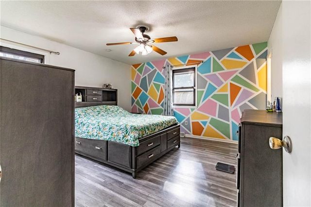 28 SE 240 Road, Warrensburg, MO 64093