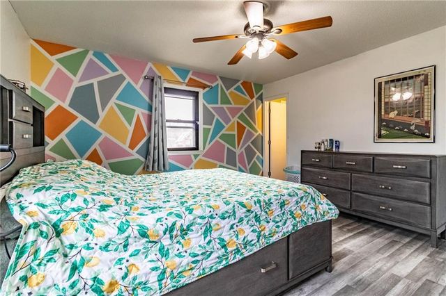 28 SE 240 Road, Warrensburg, MO 64093