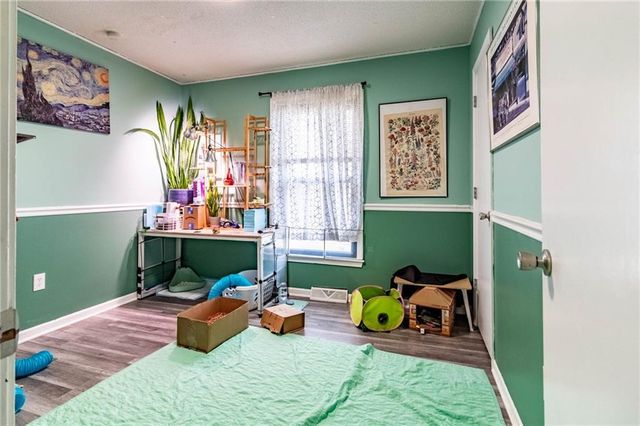 28 SE 240 Road, Warrensburg, MO 64093