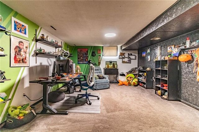 28 SE 240 Road, Warrensburg, MO 64093