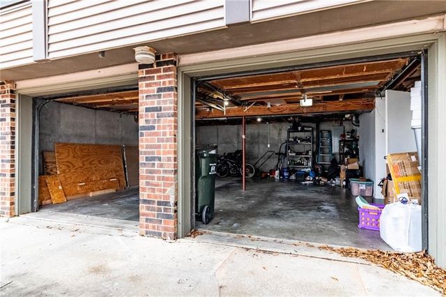 28 SE 240 Road, Warrensburg, MO 64093