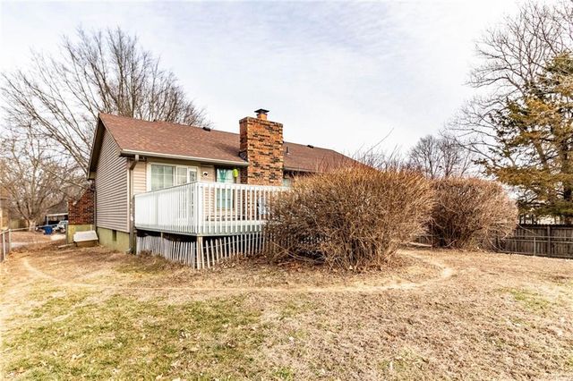 28 SE 240 Road, Warrensburg, MO 64093