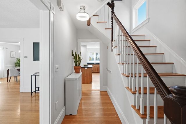 20 Pleasant St, Saugus, MA 01906