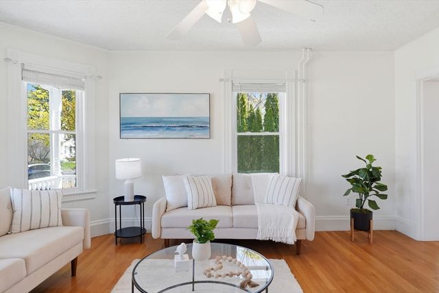 20 Pleasant St, Saugus, MA 01906