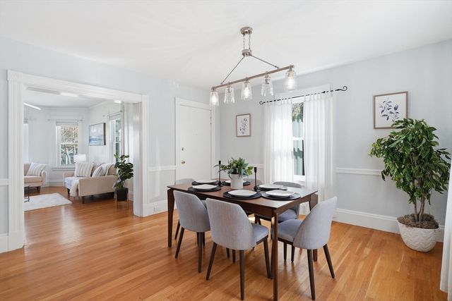 20 Pleasant St, Saugus, MA 01906