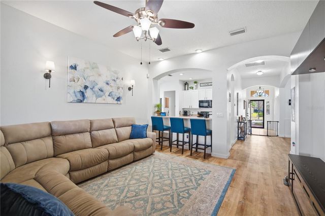 6325 BRIDGECREST DRIVE, Lithia, FL 33547