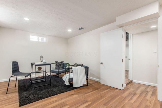 1386 E 22nd Avenue, Columbus, OH 43211