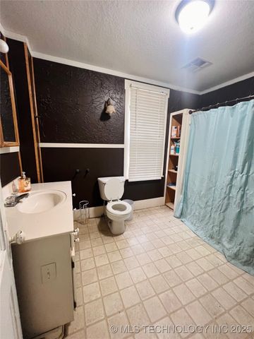 1117 Dorman Avenue, Mounds, OK 74047