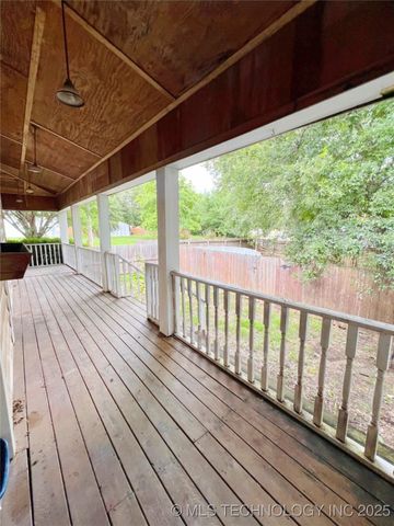 1117 Dorman Avenue, Mounds, OK 74047