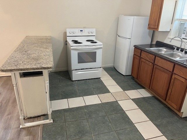 821 Bayport Drive, Lancaster, TX 75134