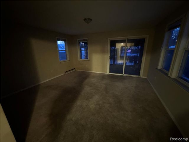 4128 Huron Street, Dearborn Heights, MI 48125