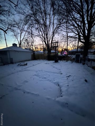 4128 Huron Street, Dearborn Heights, MI 48125