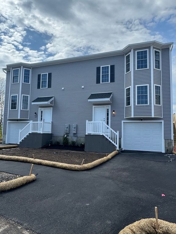 22-24 Snowberry Cir 22, Worcester, MA 01607