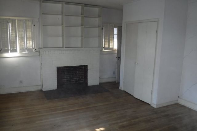 9334 S Pleasant Avenue, Chicago, IL 60643