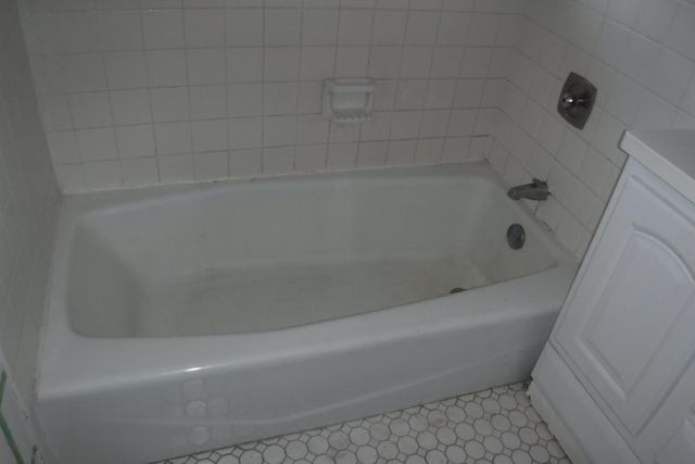 9334 S Pleasant Avenue, Chicago, IL 60643