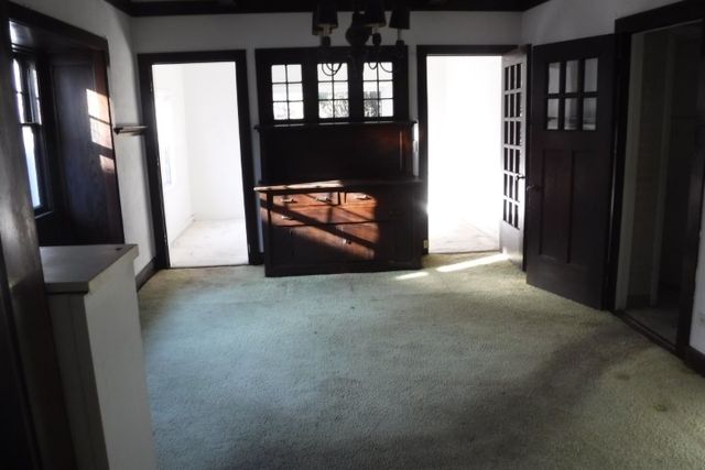 9334 S Pleasant Avenue, Chicago, IL 60643