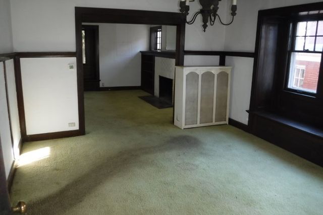 9334 S Pleasant Avenue, Chicago, IL 60643