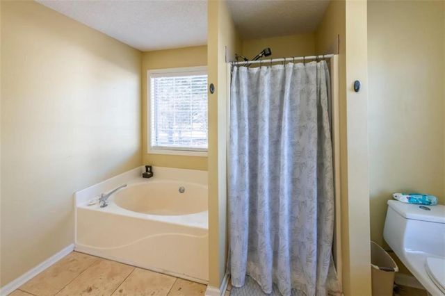 101 Robindale Lane, Temple, GA 30179