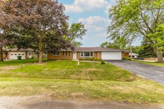 25610 S Parkside Drive, Channahon, IL 60410