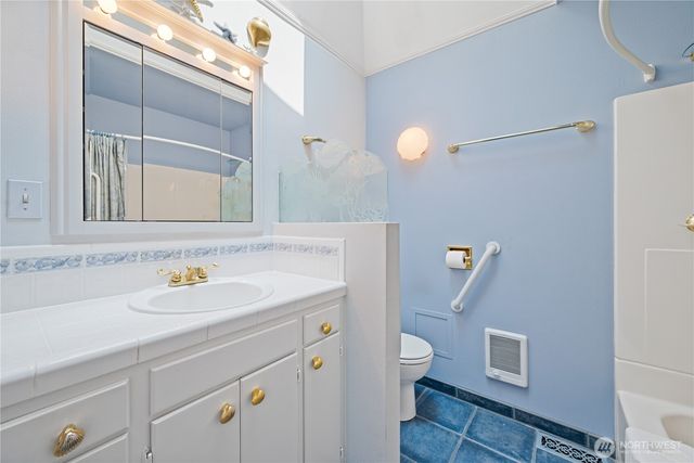 132 Alpha, Longview, WA 98632