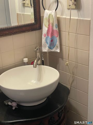 98 Carroll Avenue, Bridgeport, CT 06608